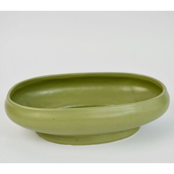 Floraline USA 476-8 Avacado Green Footed Oval Planter - Picture 1 of 7